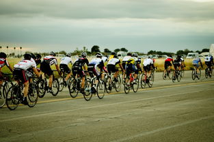 开云体育网站-世界田径：肯尼亚跑者在马拉松中连创佳绩！，肯尼亚马拉松冠军个人资料